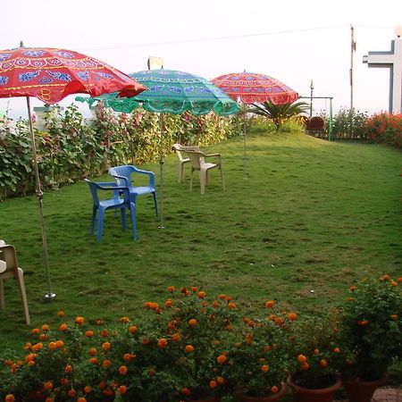 Puri Beach Resort Exterior photo